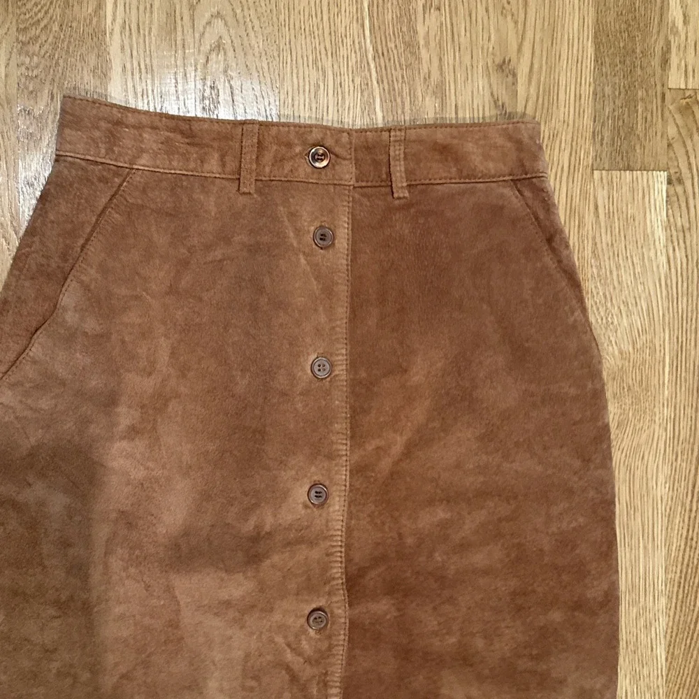 Y2K  Women's High Waisted Button Down Brown‎ Suede Skirt Size 8 Fall Cozy Autumn